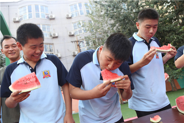 ʯ���f���A��X�W(xu��)У