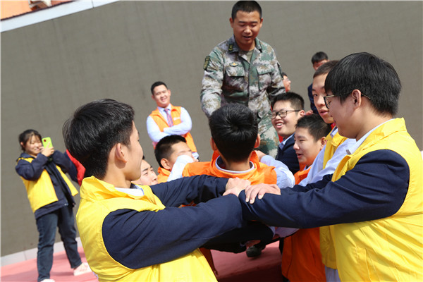 ʯ���f���A��X�W(xu��)У