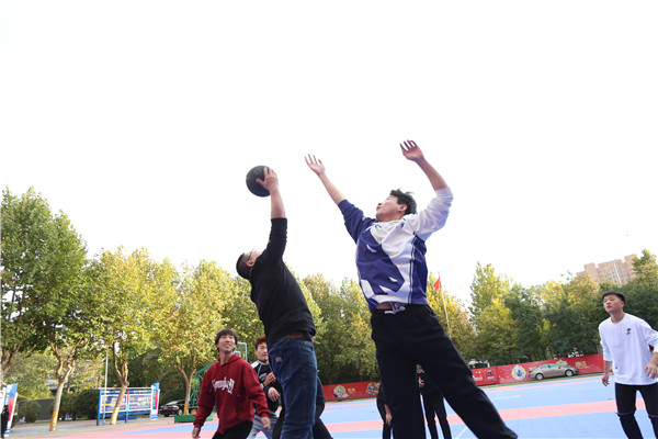 ʯ���f���A��X�W(xu��)У