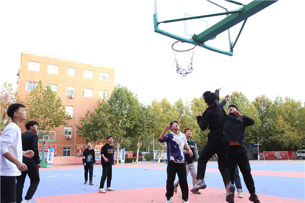 ʯ���f���A��X�W(xu��)У