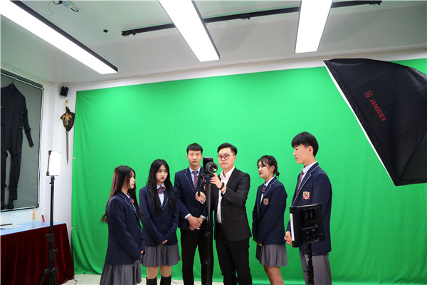 ʯ���f���A��X�WУ