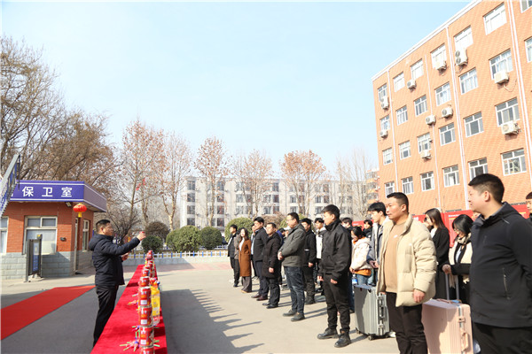 ʯ���f���A��X�W(xu��)У