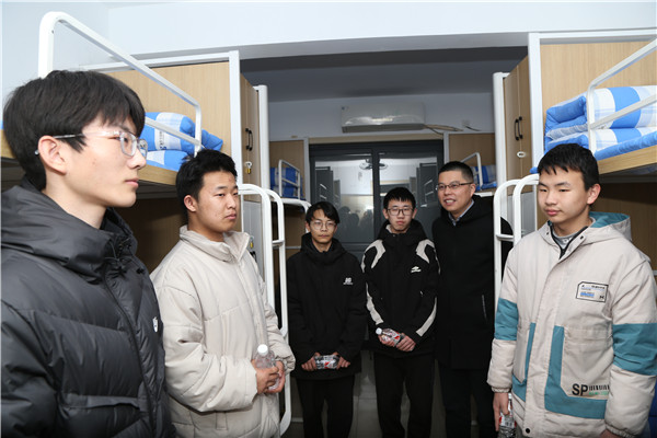 ʯ���f���A��X�WУ