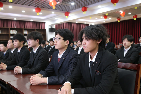 ʯ���f���A��X�W(xu��)У