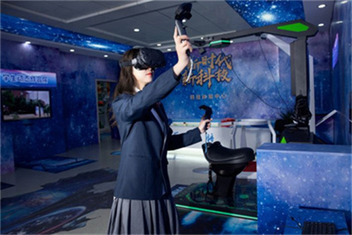 ʯ���f���A��X�W(xu��)У