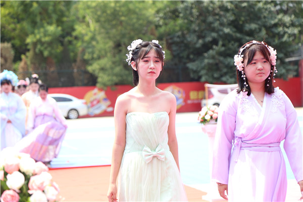 ʯ���f���A��X�WУ