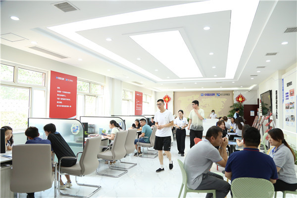 ʯ���f���A��X�W(xu��)У