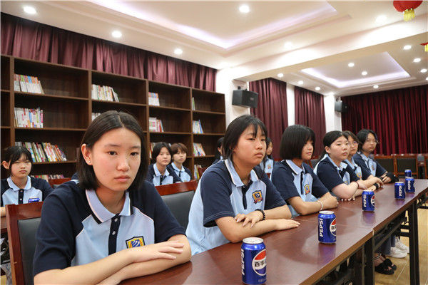 ʯ���f���A��X�W(xu��)У