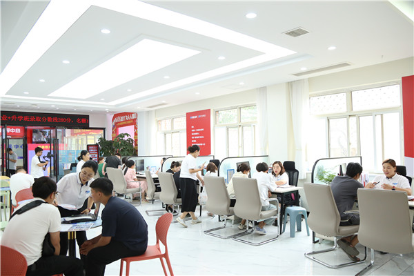 ʯ���f���A��X�WУ