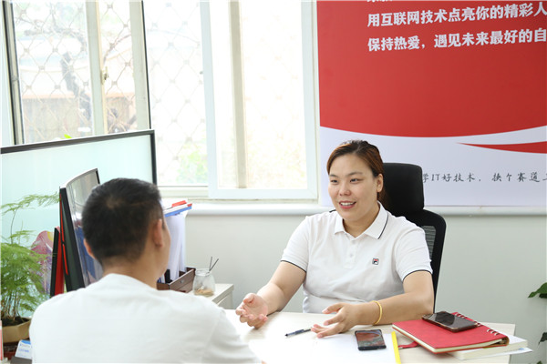 ʯ���f���A��X�WУ