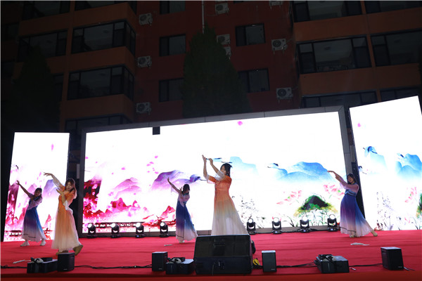 ʯ���f���A��X�W(xu��)У