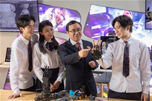 ʯ���f���A��X�W(xu��)У