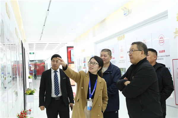 ʯ���f���A��X�W(xu��)У