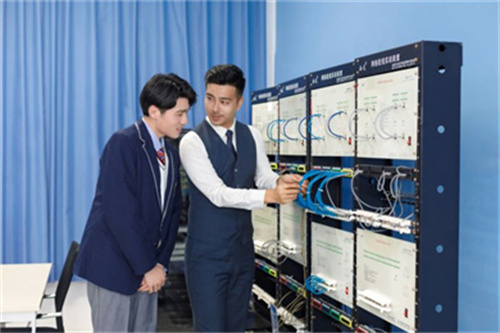 ʯ���f���A��X�W(xu��)У