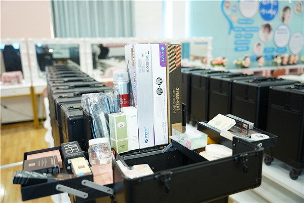 ʯ���f���A��X�W(xu��)У