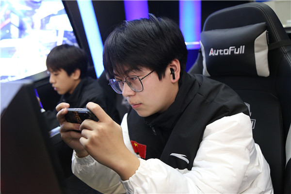 ʯ���f���A��X�W(xu��)У