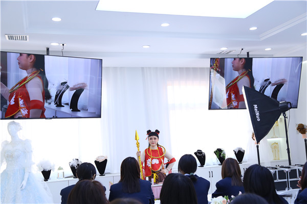 ʯ���f���A��X�W(xu��)У