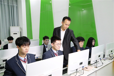 ʯ���f���A��X�W(xu��)У