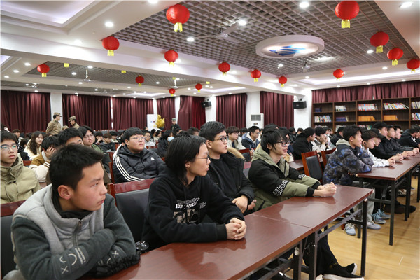 ʯ���f���A��X�W(xu��)У