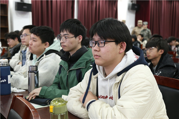 ʯ���f���A��X�W(xu��)У