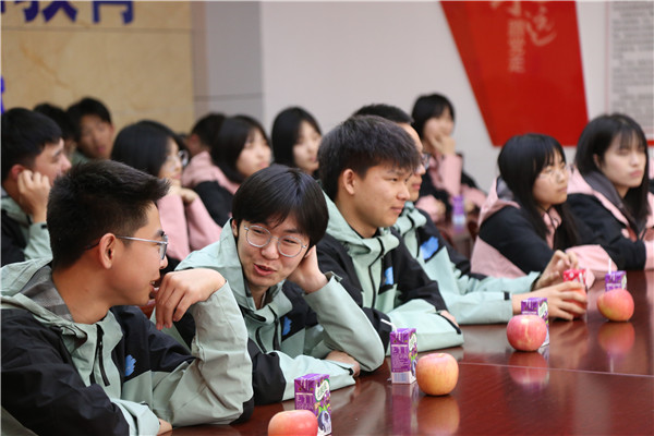 ʯ���f���A��X�W(xu��)У