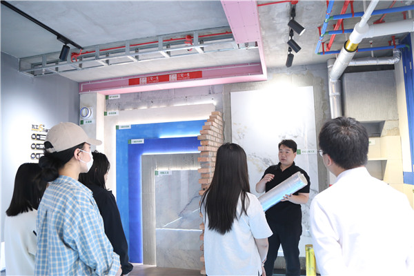 ʯ���f���A��X�W(xu��)У