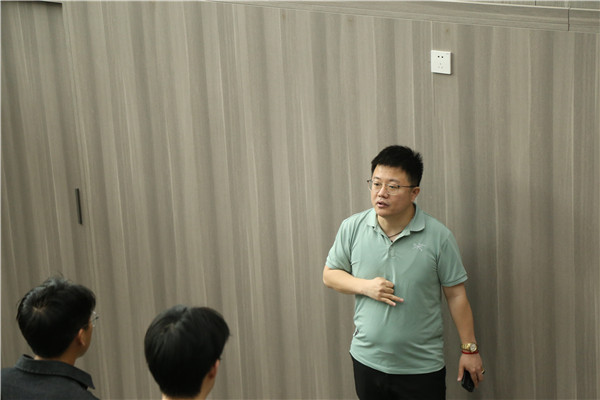 ʯ���f���A��X�W(xu��)У