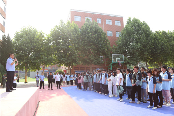 ʯ���f���A��X�W(xu��)У