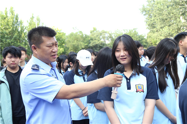 ʯ���f���A��X�W(xu��)У