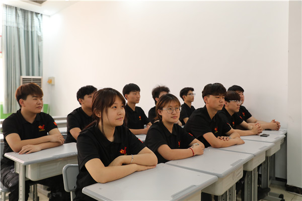 ʯ���f���A��X�WУ