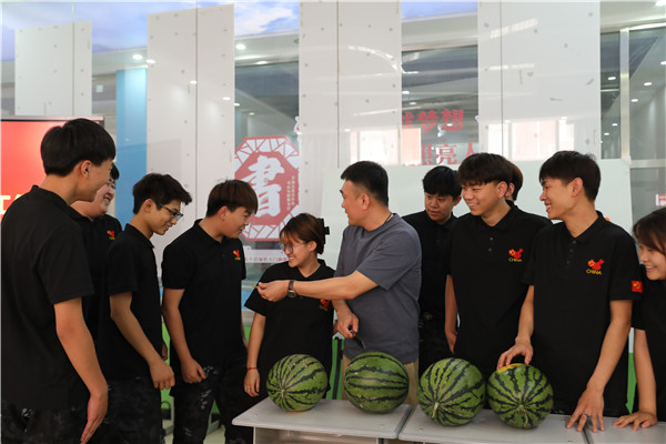 ʯ���f���A��X�WУ