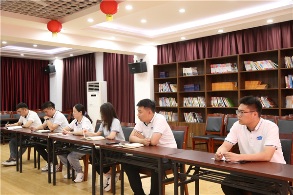 ʯ���f���A��X�W(xu��)У