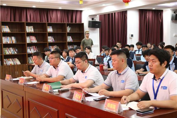 ʯ���f���A��X�W(xu��)У