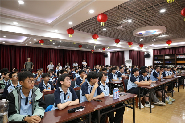 ʯ���f���A��X�WУ