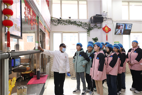 ʯ���f���A��X�W(xu��)У