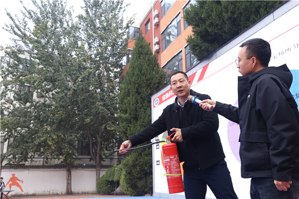 ʯ���f���A��X�WУ