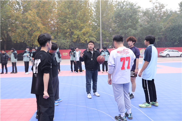 ʯ���f���A��X�W(xu��)У