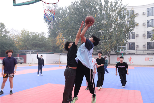 ʯ���f���A��X�W(xu��)У